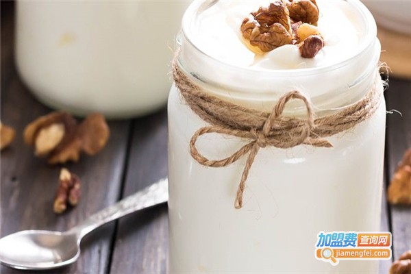 哞哞酸奶牛加盟费