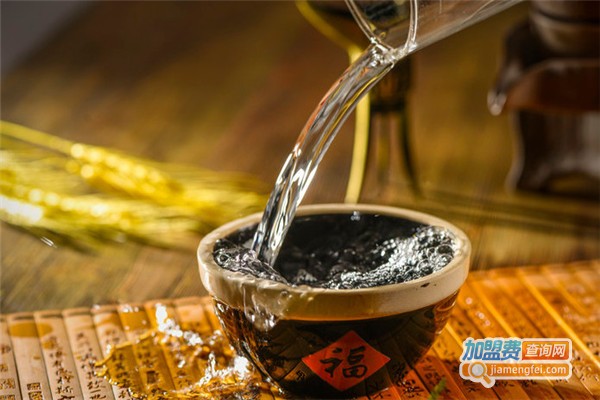 傲扬金色壹号白酒