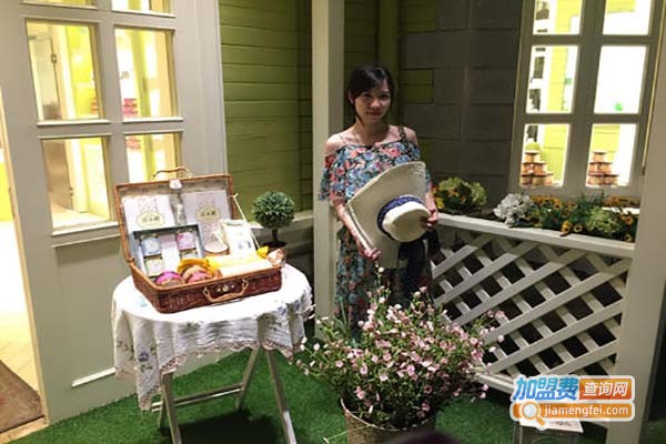 艺之行画室加盟费