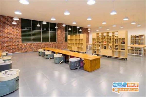 亲亲自然儿童陶艺教育加盟费