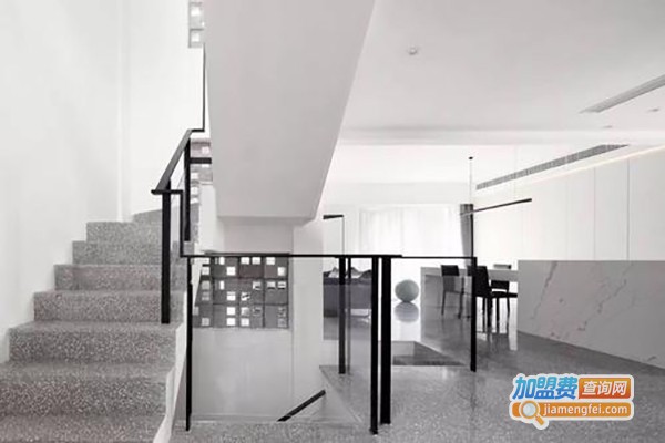 灰色调美术加盟费