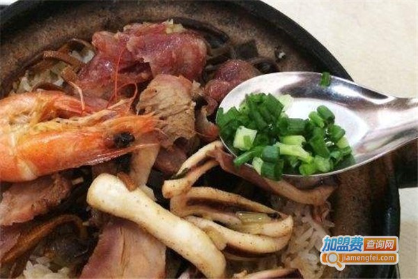 霞姐瓦煲饭加盟