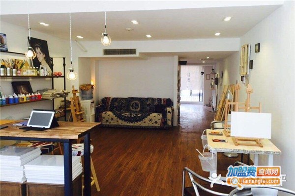 信马画室加盟费