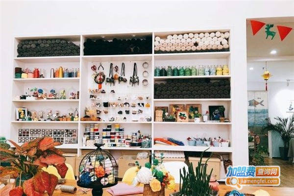 五花马美术创意空间加盟费