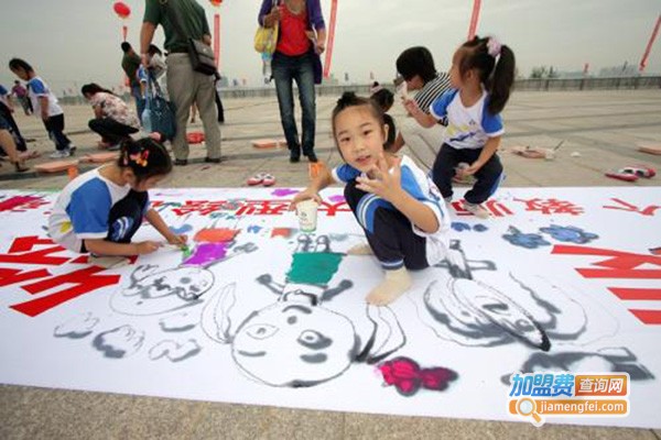 梦想色少儿美术加盟门店