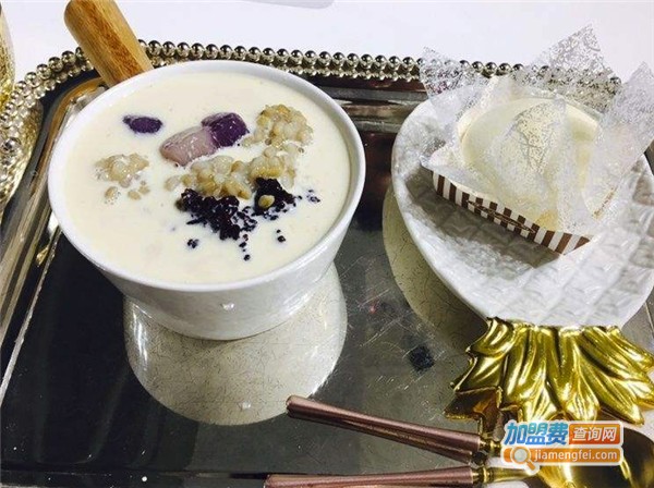 霞霞浓家作甜品蛋糕店加盟费