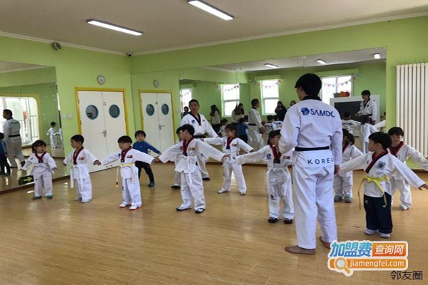 三道跆拳道加盟费