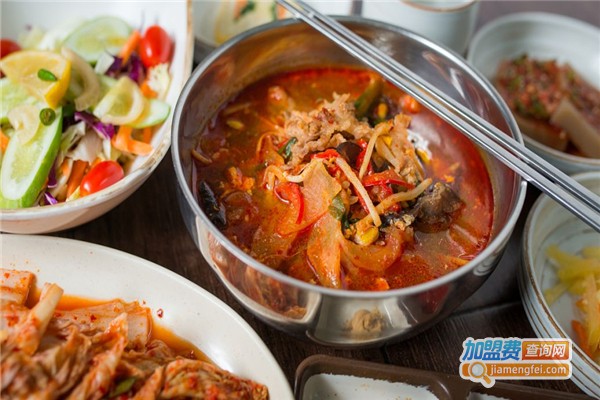 小板凳吧式火锅