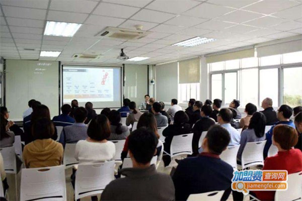 转朱阁培训中心