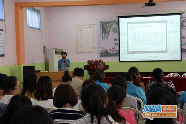 凌果语言培训加盟费