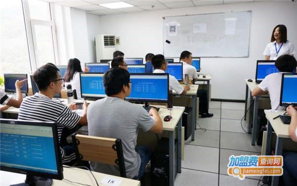 杰威教育加盟费