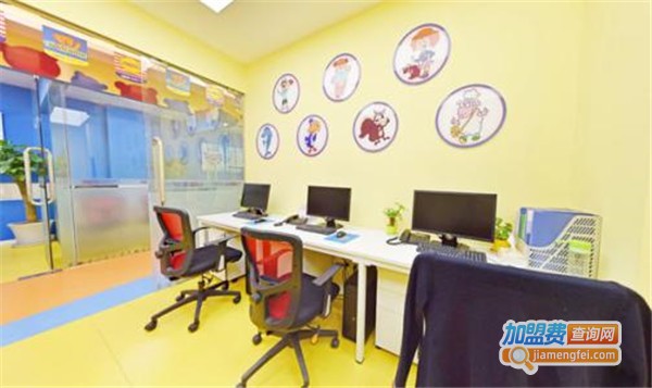 华美知国际青少儿英语加盟费