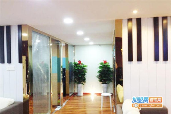 金柠檬国际钢琴加盟费