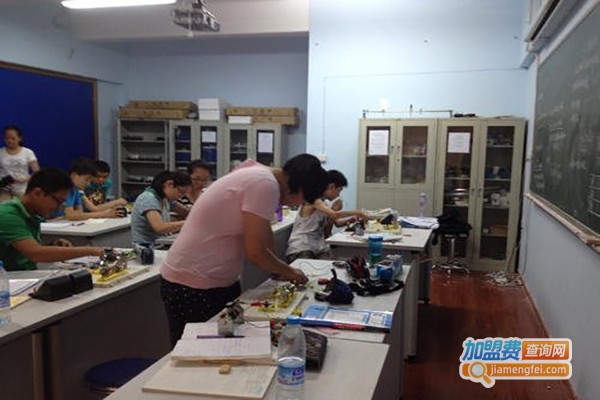 晨之光教育加盟费