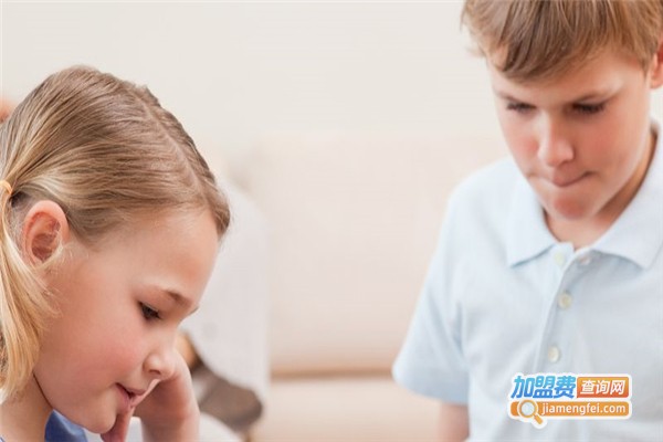 七彩藤少儿艺术创想中心加盟费