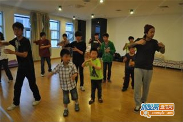 艺辉舞功堂加盟费