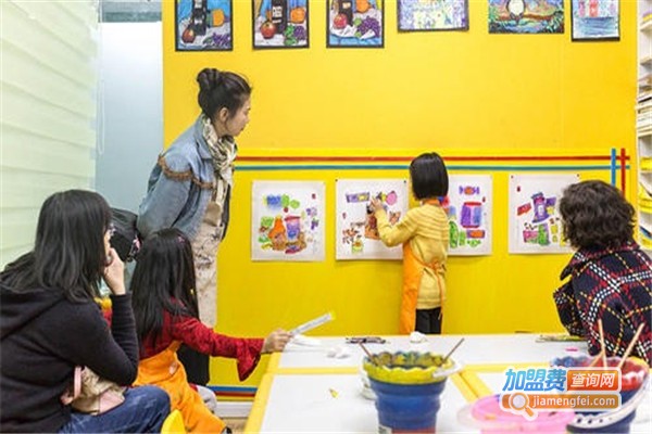 海狸·七色花国际少儿美校加盟费