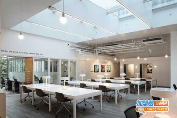 卓蕴英文伴读中心