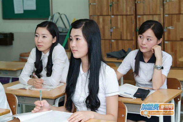 上品教育加盟费