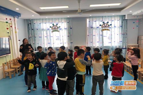开心双语幼儿园加盟，创业加盟开心双语幼儿园让您财运亨通！
