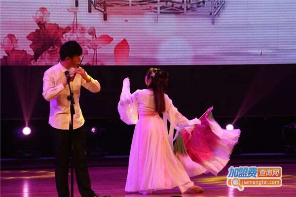 梦承霓裳舞蹈学苑加盟费