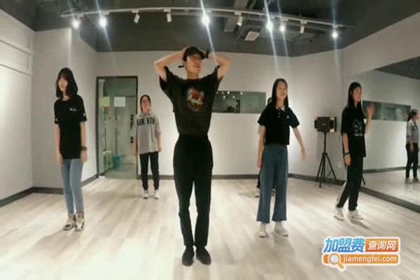 元素流行舞培训基地加盟门店