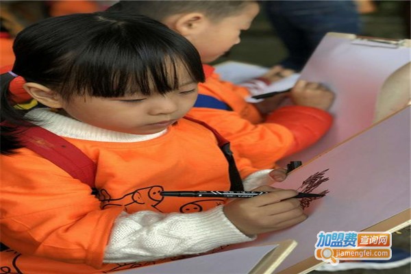 小铃铛幼儿园加盟费