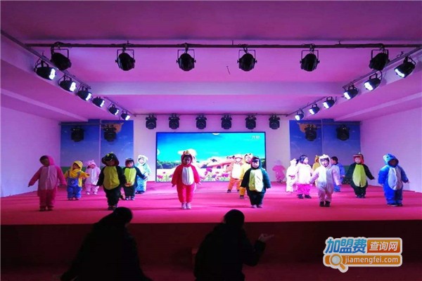 小铃铛幼儿园加盟费