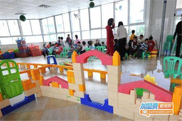 优卓越幼儿园加盟费