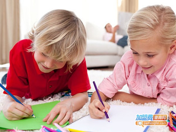 火龙果少儿美术加盟费