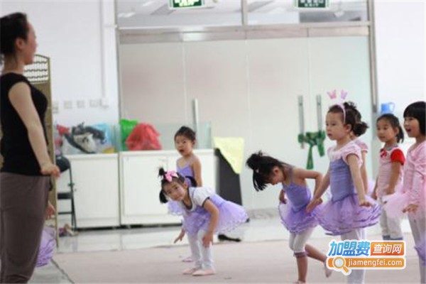 璇玥舞蹈加盟费