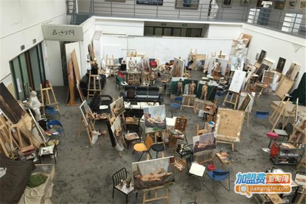 新美院画室加盟费