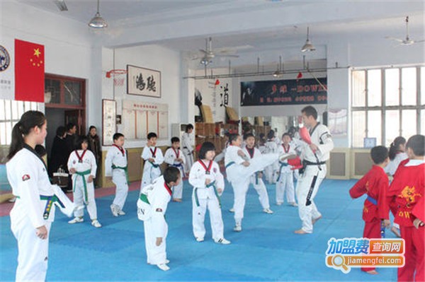 跆拳道培训基地加盟费