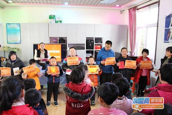 小明星教育加盟门店