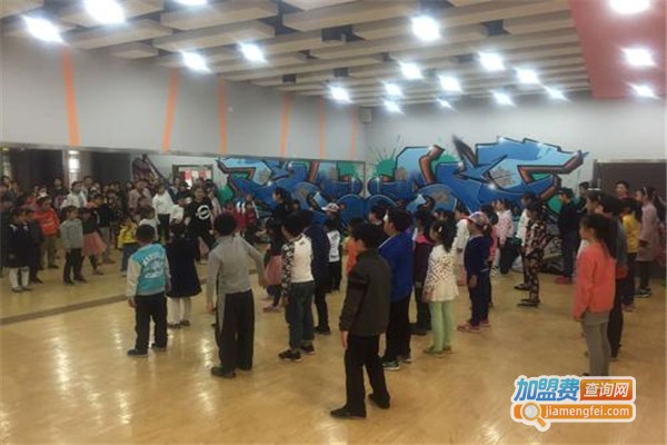 艺辉舞功堂加盟费