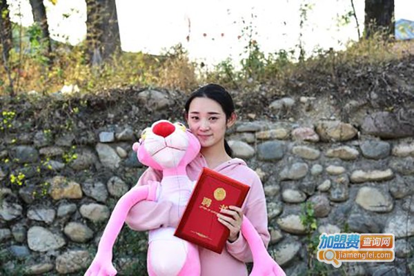 纤羽舞蹈学校加盟费