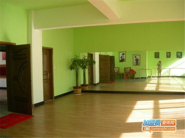 追梦艺术培训中心