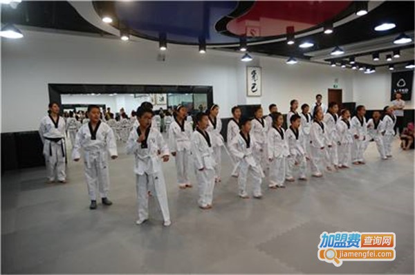 跆拳道培训基地加盟费