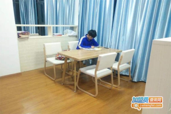 爱丽丝国际语言学校