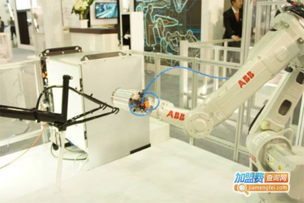 智动全球机器人教育