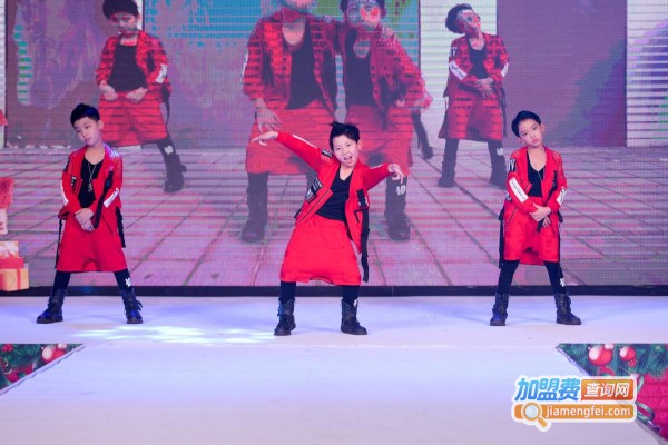 马喆舞蹈加盟费