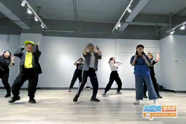 元素流行舞培训基地加盟门店