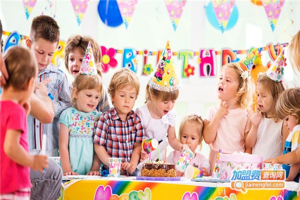 小白兔幼儿园加盟费