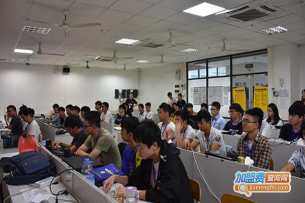 思纽特国际教育加盟门店