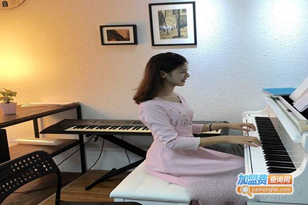 唯艺成人钢琴加盟费