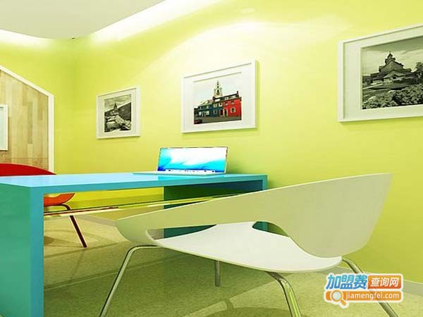 蜂鸟教育加盟费