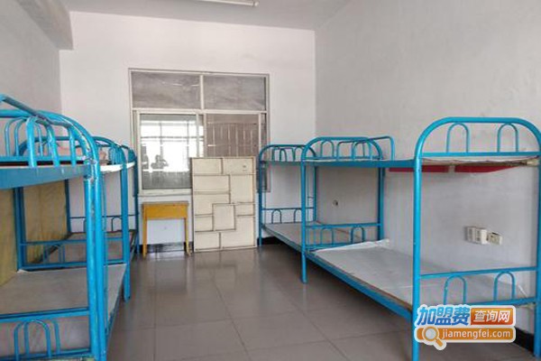 温馨午托加盟费