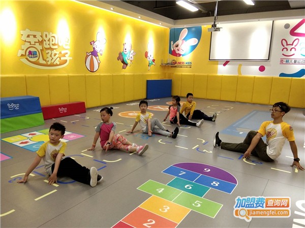 小熊童年运动馆加盟费