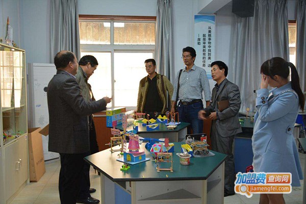 小博士教育辅导中心加盟门