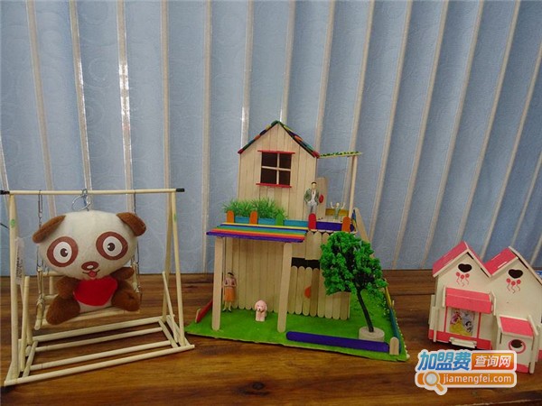 孩子国精致托育加盟费